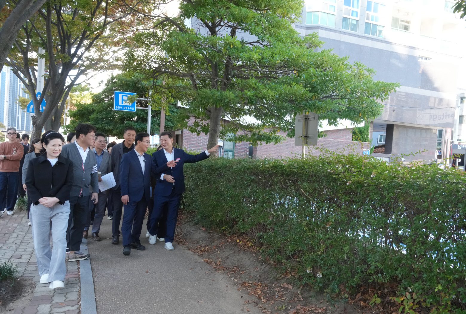 261015-부산시장 현장방문 '부산 구석구석, 시민 일상을 바꾸다'