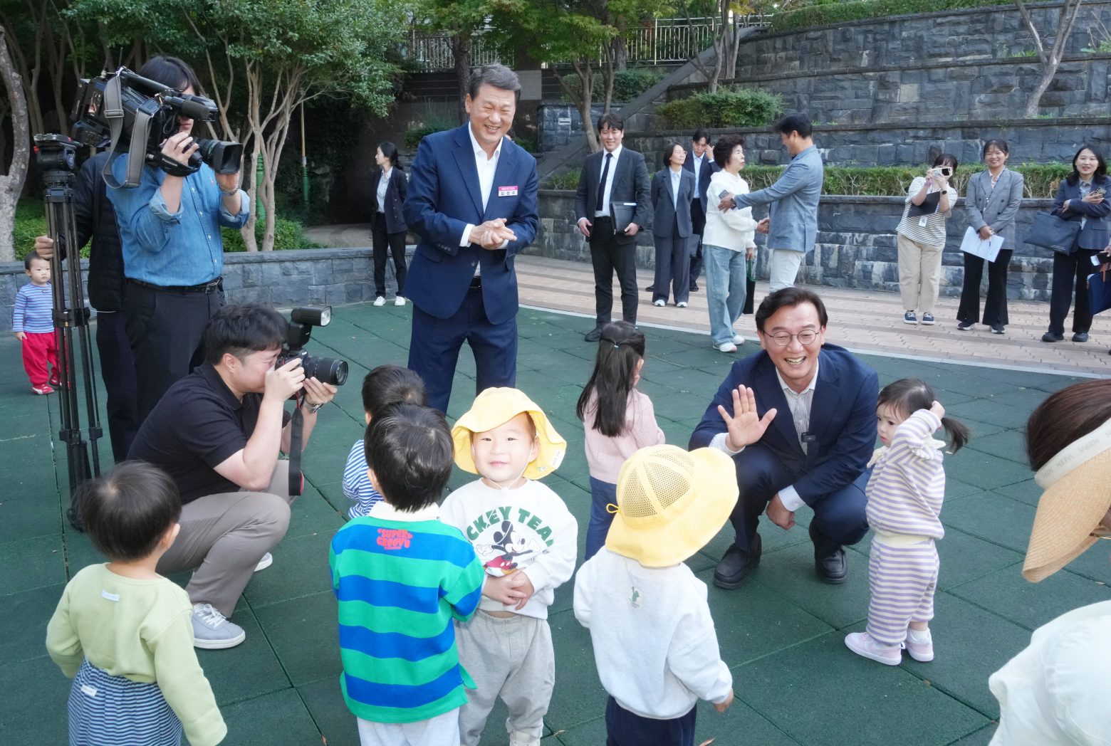 261015-부산시장 현장방문 '부산 구석구석, 시민 일상을 바꾸다'