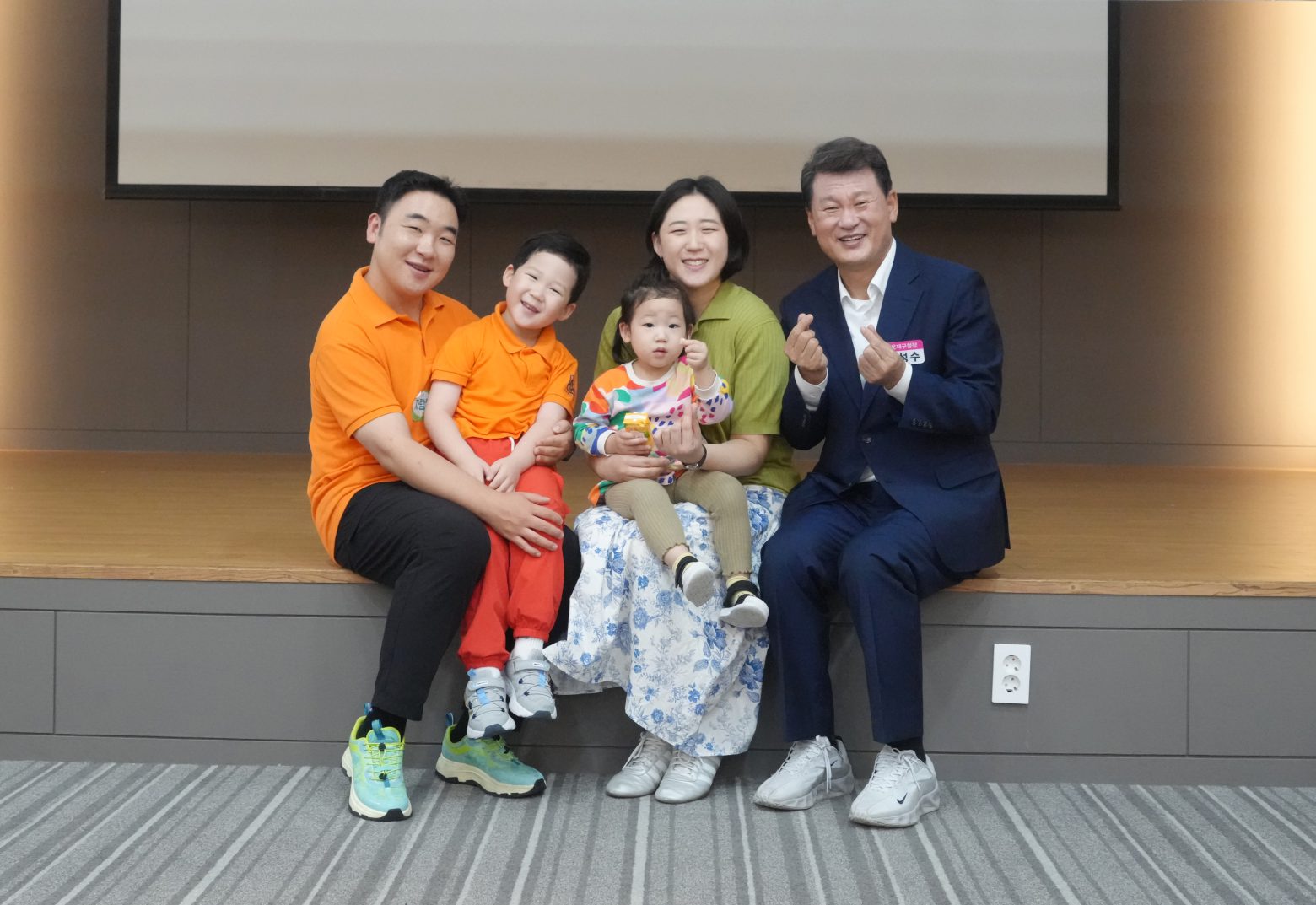 261017-육아아빠단 해단식 기념촬영